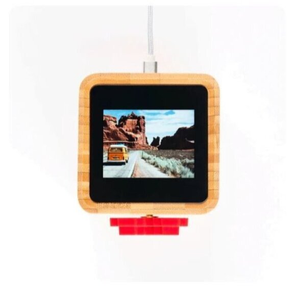 LOVEBOX Spinning Red Heart Messenger Color/Photo/Text/Animations to Loved Ones - Picture 4 of 11